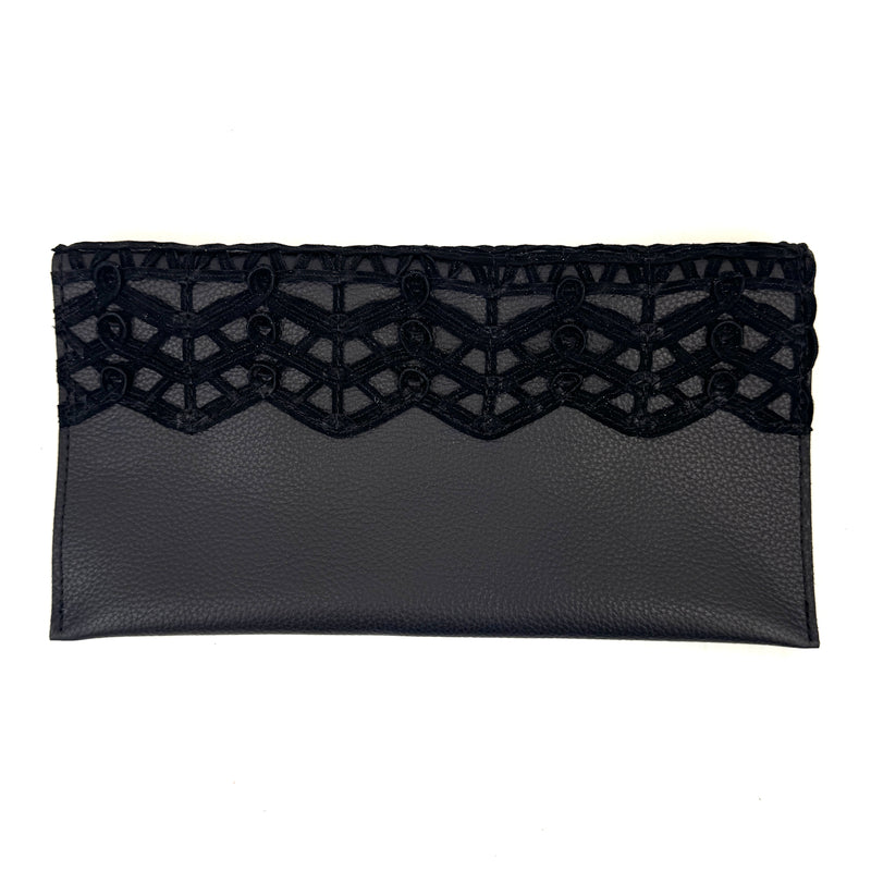 CARTERA DE MANO PIEL TRENZADA NEGRA