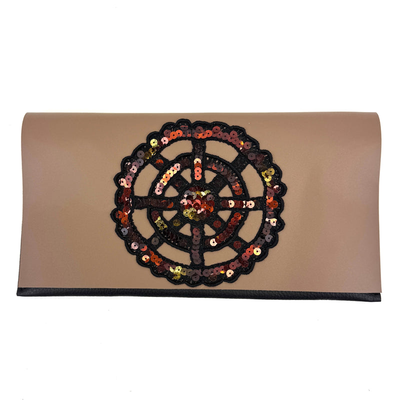 CARTERA DE MANO LENTEJUELAS ROJIZAS