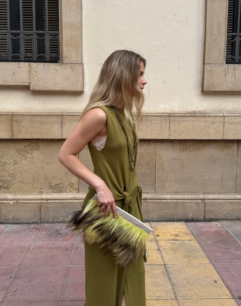 CARTERA DE MANO YAK VERDE
