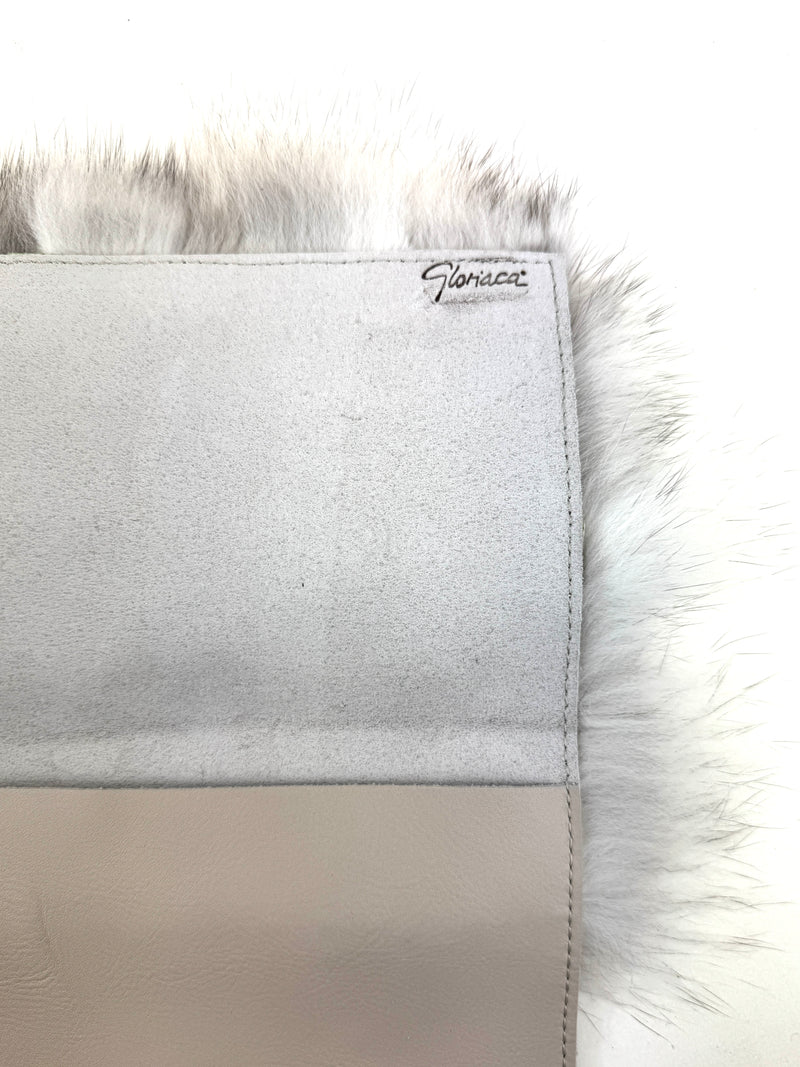 CARTERA DE MANO ZORRO GRIS