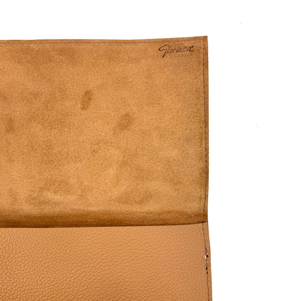 CARTERA DE MANO VACA