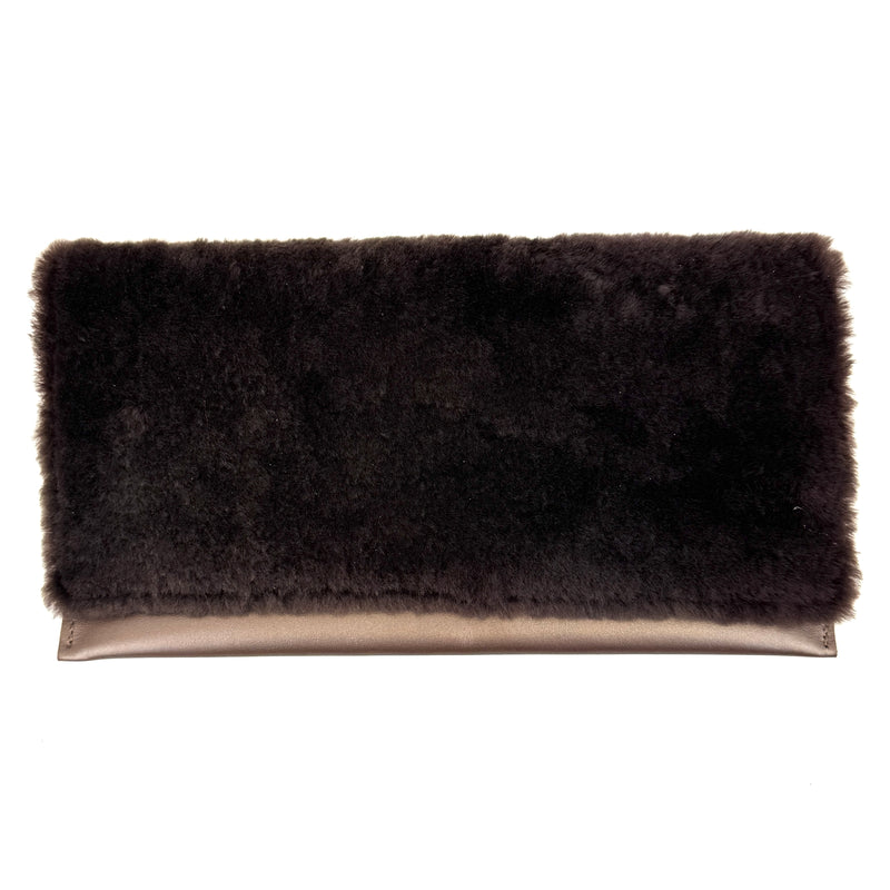 CARTERA DE MANO PELO MARRÓN